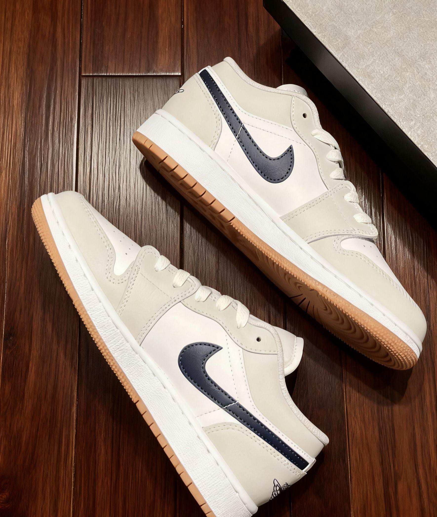 米白藏蓝AJ1 Low|我的通勤百搭神鞋